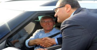 Vali Trafik Kontrolü Uygulamalarına Katıldı