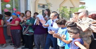 Kadınların El Emekleri Davullu Zurnalı Törenle Görücüye Çıktı