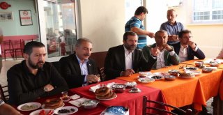 Başkan Işık Esnafla Kahvaltıda Buluştu
