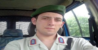 Şehidin İzmirdeki Baba Ocağına Acı Haber Ulaştı