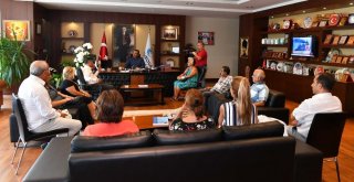 Hayvanseverlerden Başkan Çetine Ödül