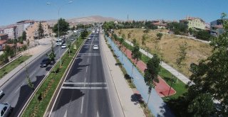 Kırşehir, Park Ve Bahçeler Müdürlüğü Çalışmaları İle Yeşilleniyor