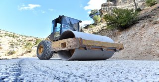 Mersinde Kırsal Bölgelerdeki Asfalt Atağı Sürüyor