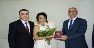 Başkan Kale, Myanmarlı Geline Şahit Oldu