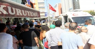 Çarşaflı Önleme Rağmen Meyve Suyu İçip Simit Yiyerek İzledi