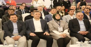Bakan Selçuk Konferansa Katıldı