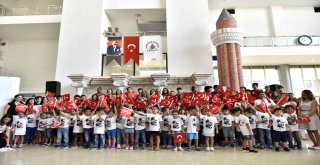 Muratpaşanın Miniklerinden Zafer Bayramı Kutlaması