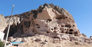 Aksarayı İlk 6 Ayda 437 Bin Turist Ziyaret Etti