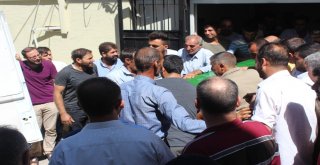 Gaziantepteki Kazada Ölenlerin Cenazeleri Ailelerine Teslim Ediliyor