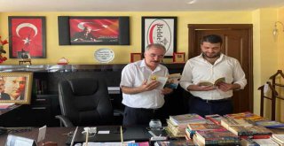 Geleceğin umudu çocuklara kitap ulaştırılıyor