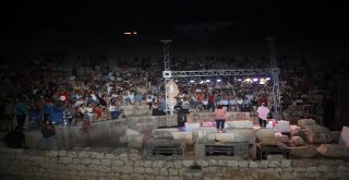 Ayaş Antik Tiyatro Festivali Başladı