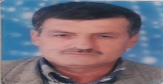 Traktörün Altında Kalan Sürücü Öldü