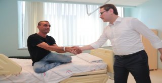 İsrailin Saldırılarında Yaralanan Filistinliler Başakşehirde Tedavi Görüyor