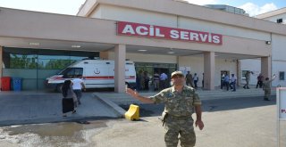 Sınırda Patlama: 5 Asker Yaralandı