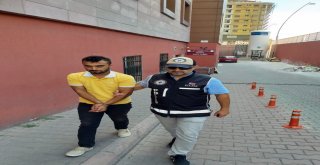 Atık Kağıtların İçerisinde 65 Bin Paket Kaçak Sigara Ele Geçirildi