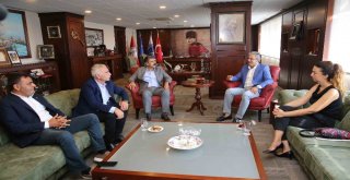 Karşıyakada Belediye Ve Sendika El Ele