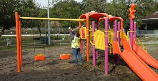 Çocuk Oyun Parkı Bakımdan Geçiyor