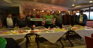 Mutludan, Çiçeklidedespor Voleybol Takımına Kahvaltı