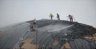 Avrupanın En İyisi Uzay Temalı Merkezinde Korkutan Yangın