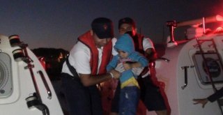 İzmirde 85 Düzensiz Göçmen Yakalandı