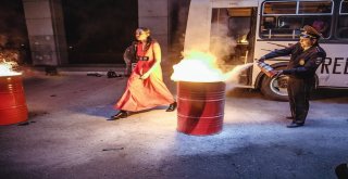 Rusyada Sokak Defilesine Polis Engeli