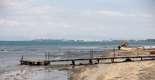 Deniz Suyu Çekildi, Vatandaşlar Deprem Sinyali Zannetti