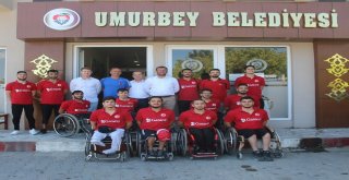 Millilerden Başkan Yavaşa Şampiyonluk Sözü