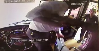 Otobüs Şoförünün Bıçaklanma Anı Kamerada