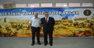 Şuhut Kaymakamı Boztepe Veda Ziyaretlerinde