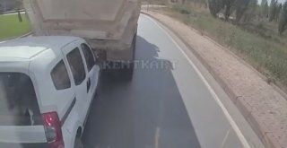 Kızgın Sürücü Güvenlik Kamerasını Hesap Edemedi