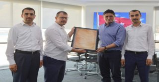 Hayrat İnsani Yardım Derneğinden Başkan Acara Ziyaret