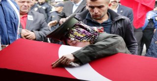 Nişanlısının Kamuflajını Giyip Hayallerimizi Çaldılar Diye Gözyaşı Döktü