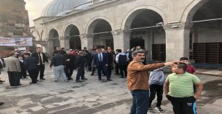 Karsta Bayram Namazında Camiler Doldu Taştı