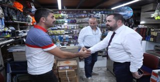 Başkan Aktepe Esnafla Bayramlaştı