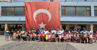 Develide Çocuklar Aileleri İle Spor Yapıyor