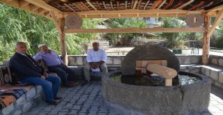 100 Yıllık Bulgur Değirmenini Süs Havuzu Yaptılar