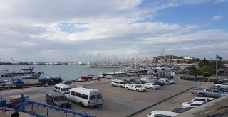 Kuşadasında Fırtına Hazırlıkları