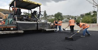 Mamakta Asfalt Çalışmaları Tüm Hızıyla Sürüyor