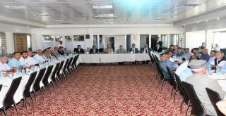 Vali Kalkancı Köy Muhtarlarıyla Buluşmalarını Sürdürüyor