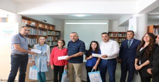 Gedizde En Çok Kitap Okuyan Öğrenciler Ödüllendirildi