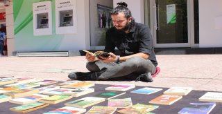 Cadde Kenarında Kitap Sergisi