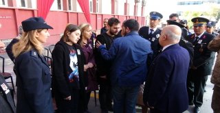 Görevi Başında Kalp Krizi Geçiren Polis Memuru Hayatını Kaybetti