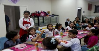Minik Öğrencilerin “Sevgi Kafe” Keyfi
