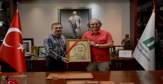 Başkan Ataça Özel Hediye