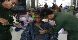 Myanmarda Tahliye Sayısı 148 Bine Yükseldi