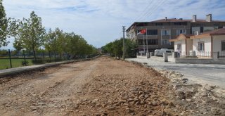 Ergenede Sağlık Mahallesinde Asfalt Yapım Çalışmaları