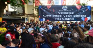 Artvinde Çocuk Şenlikleri Renkli Görüntülere Sahne Oldu