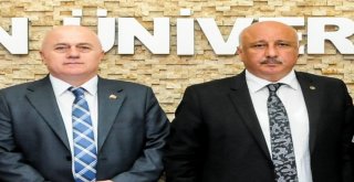 Rektör Durmuş, Rektör Yardımcısı Birinciyi Tebrik Etti