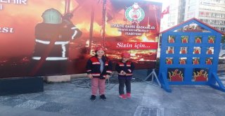 Samsunda Minik İtfaiyeciler İş Başında