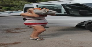 Polisi Darp Eden Travesti İle Sevgilisi Adliyeye Sevk Edildi